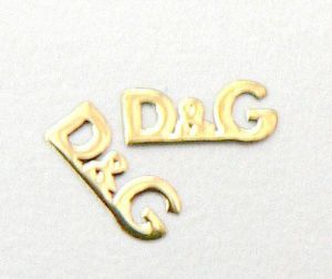 Kovové príklepky do nechtov D&G zlaté | 100ks balenie, 20ks balenie