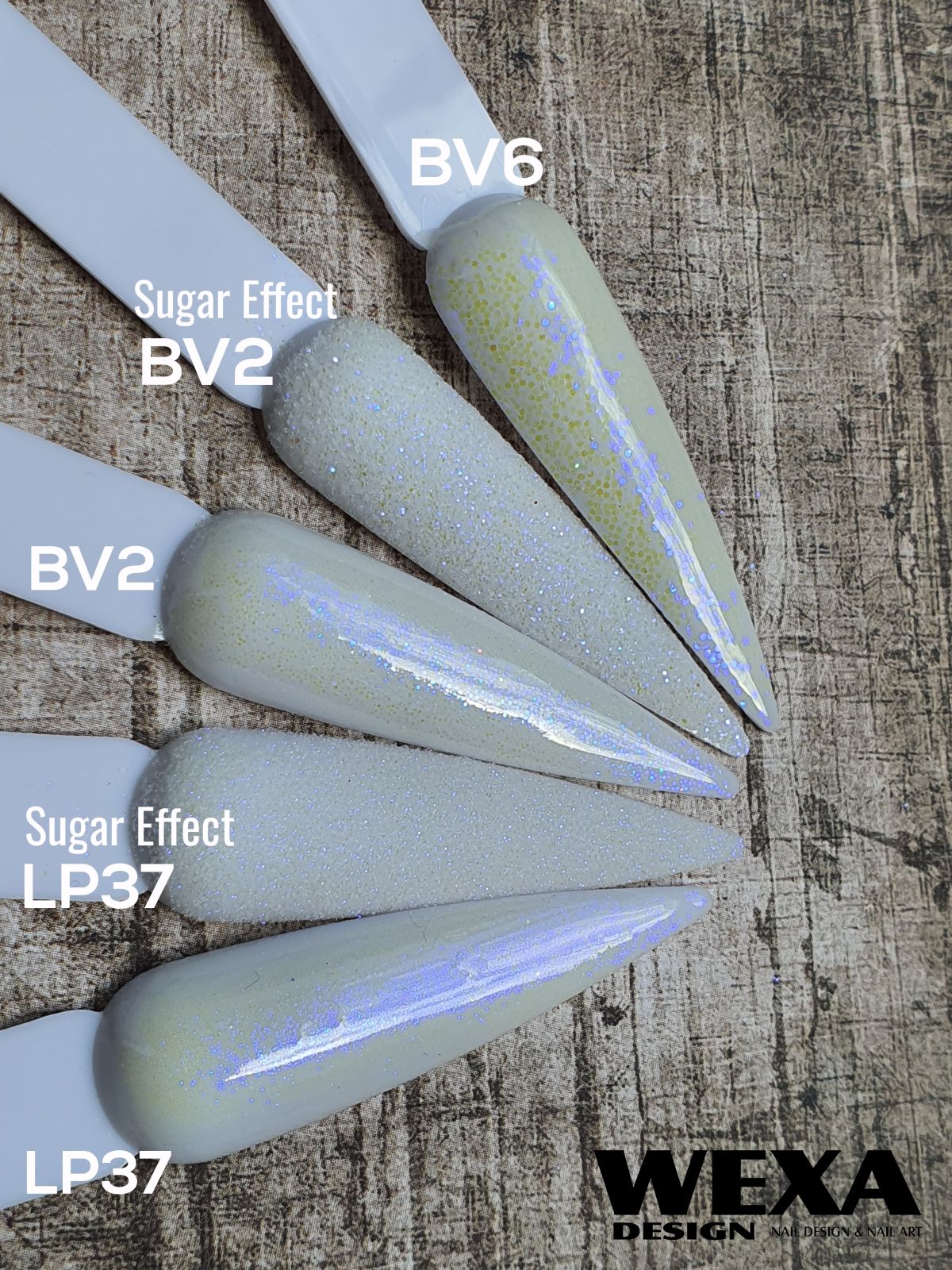 Trblietavý prášok na zdobenie nechtov BV - modré odlesky